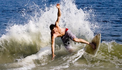 开云体育下载-_环湖骑行节：赏景途中的速度与激情_，环湖自行车赛