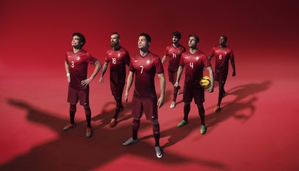 开云官网-季后赛生涯里，蒂伊多次在比赛尾声投中“关键三分”，帮助球队取得胜利！