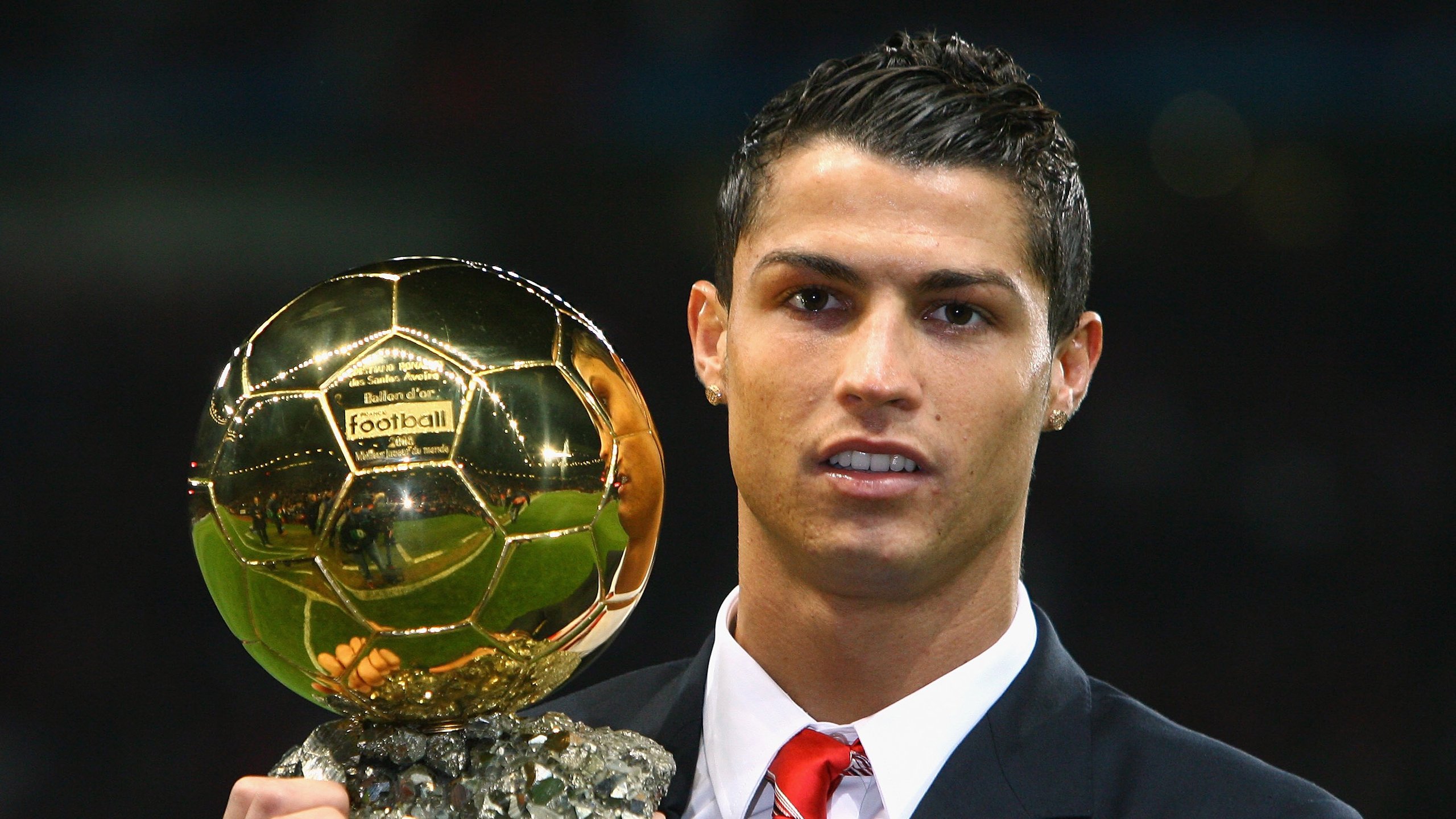 新兴足球场馆建设热潮推动城市面貌升级，新增足球场